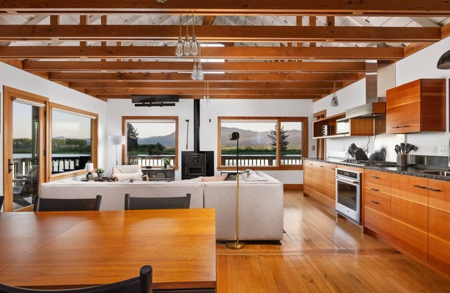 Breathtaking Nehalem River Views, Pet Friendly, Private Dock, Wraparound Deck, 2 Miles to Beach