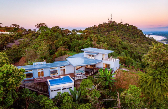 Breathtaking Ocean View Villa, Monkeys Daily, Private Gated Development