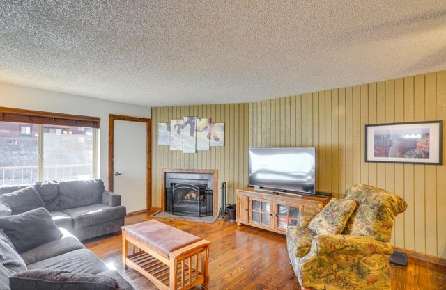 Brian Head Ski Condo - Walk to Giant Steps Lift!