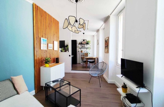 Bright 45m² near the Jardin Public