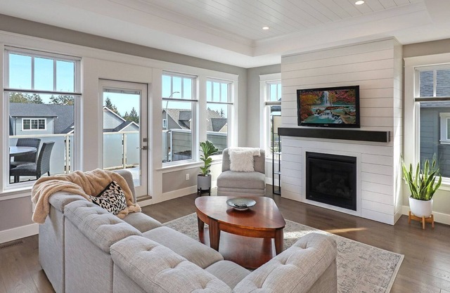 Bright and gorgeous house close to Mt Washington and Crown Isle
