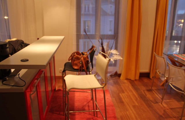 Bright apartment. Full city center. Wifi Family/friends/proff.