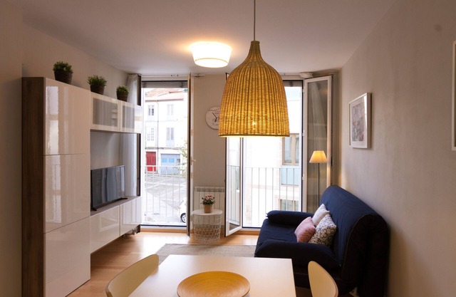 Bright flat Central Burgas Thermal in Historic Center of Ourense.