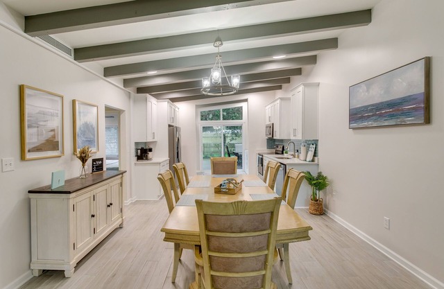 Bright Jekyll Island Home w/Deck < 1 Mi to Beach