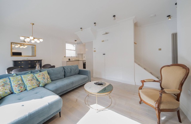 Bright, modern and spacious apartment