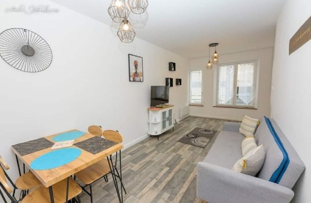 Bright, spacious apartment