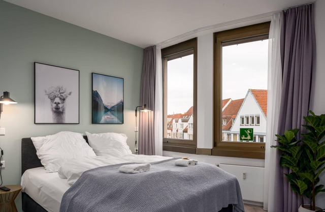 ☆BRIGHT: Stylish for 2 | City Center | Kitchen