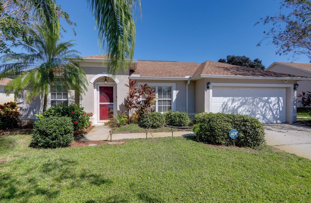 Bright Titusville Retreat w/Lanai - WFH Friendly!