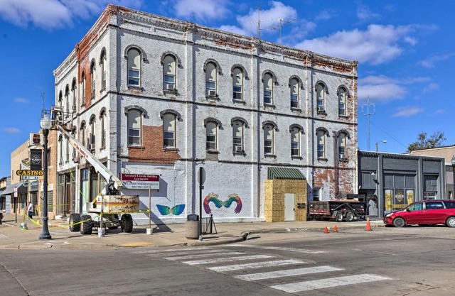 Bright Yankton Apartment Near Meridian Bridge