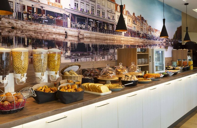 Brit Hotel Confort Amiens