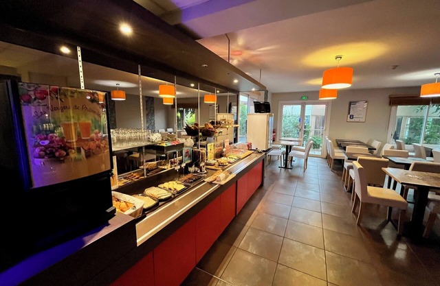 Brit Hotel Confort Montauban