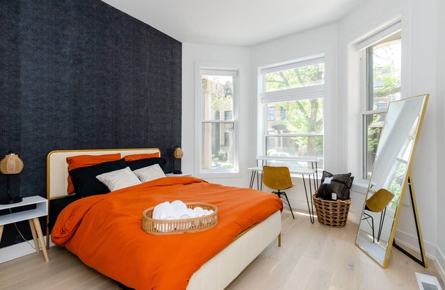 Bronzeville Manor walking distance to hospitals