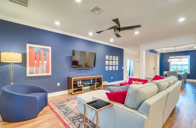 Brooksville Home ~ 12 Mi to Cabot Citrus Farms