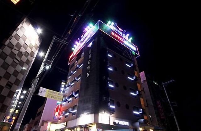 Brown Hotel