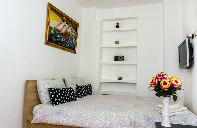 BUCHAREST CENTER- PRIVATE ROOM#4 FREE WiFi