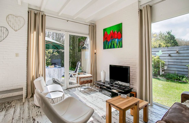 Bungalow in Noordwijk near Beaches