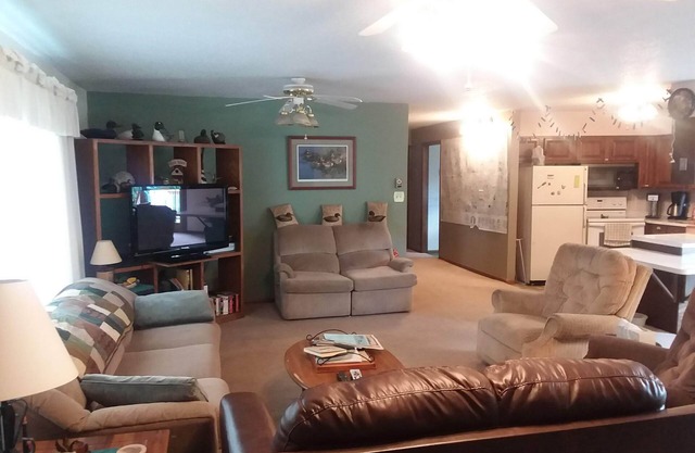 Burnett Boys Hunting & Fishing Lodge Inc.
