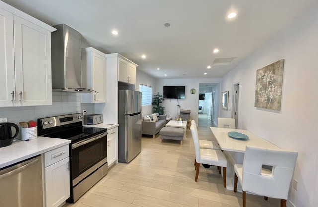 Business 5B4B Facebook Stanford