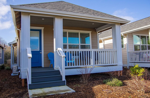 Butter Clam Cottage - Oyhut Bay Seaside Village