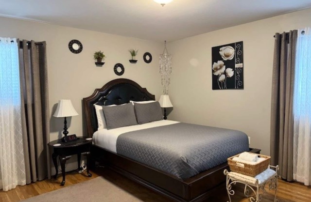 BWI, Annapolis, DC, Baltimore, USNA family-sized house with a game room and deck