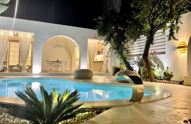BYBLOS ARIA-THE SEASIDE LUXURY VILLA