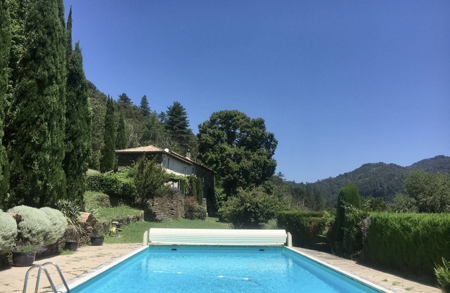 Cévennes, magnificent house, large swimming pool, nature, superb view