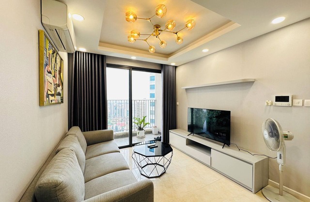 Căn hộ đầy đủ tiện nghi nằm tại vị trí trung tâm có nhiều tiện ích.