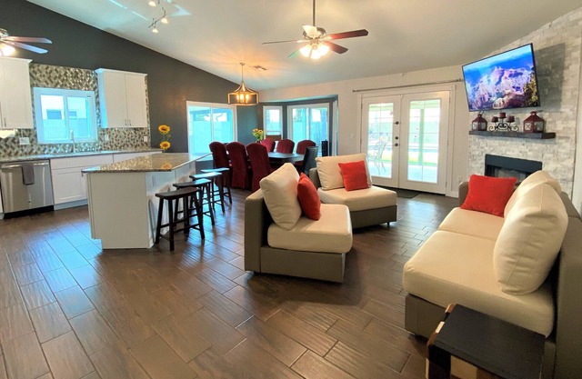 CΛsitΛ ΛrizonΛ - Chandler - Designed for LARGE FAMILIES + Kids