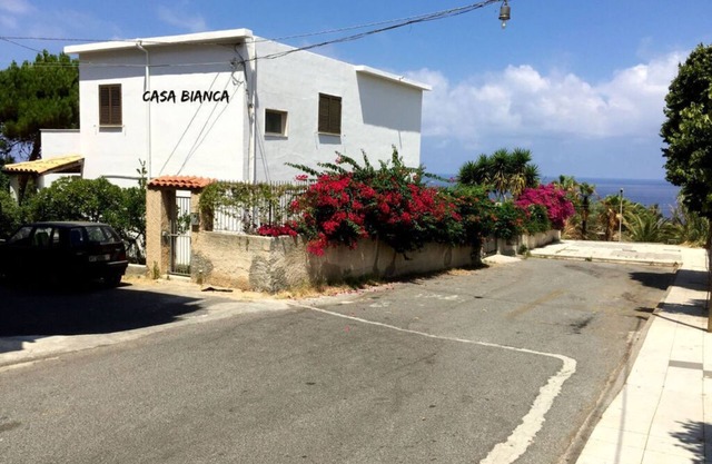Casa Bianca Comfortable holiday residence
