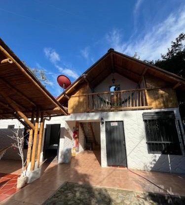 Cabañas Monteleón Paicol- Huila