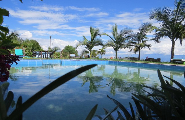 Cabañas y Flores Finca Hotel