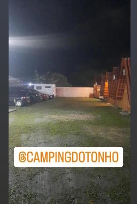 Cabana 7 com Ar condicionado e area de cozinha e banheiro compartilhado a 10 minutos do Parque Beto Carrero