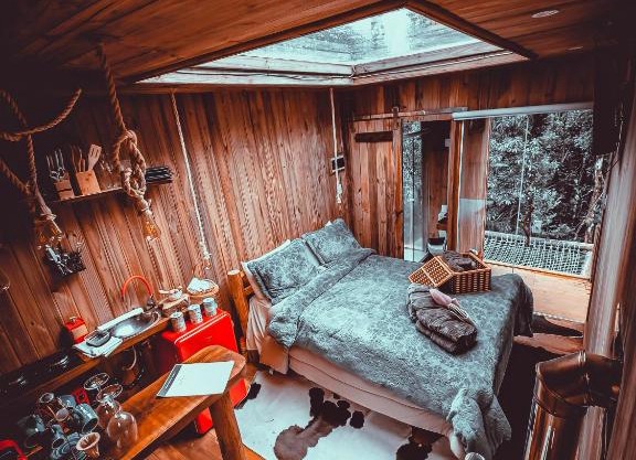 Cabana da Árvore e Cabana Retrô - ForestPlace