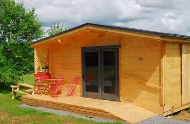 Cabane 3 étoiles - Piscine - eececb