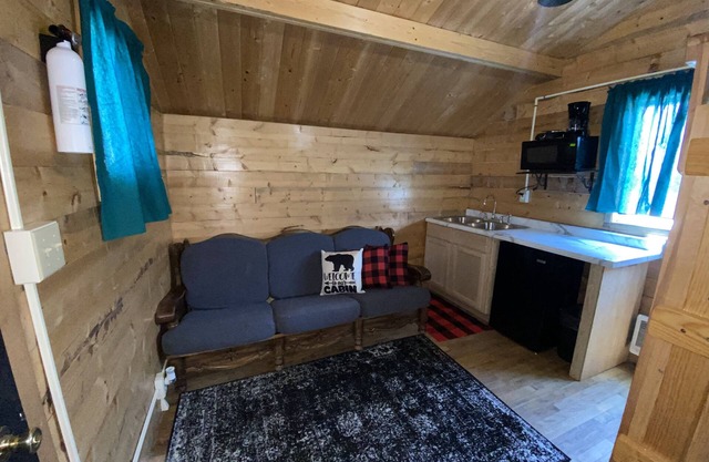 Cabin A Western Hills Campground