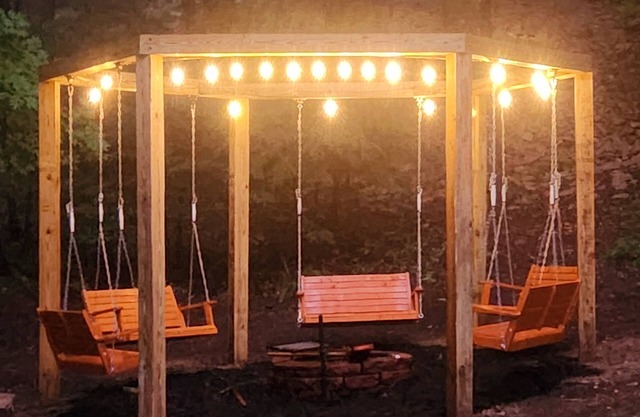 Cabin in Cook Forest near clarion river, hiking and hunting!