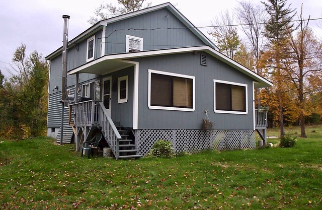 Cabin in hiking heaven with access to beautiful Webb Lake - the Western Mtns
