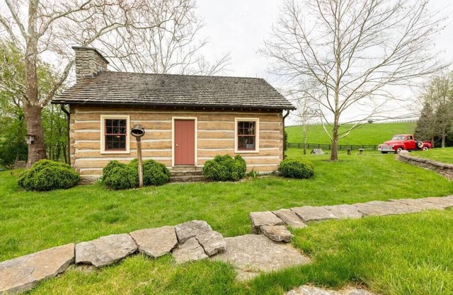 Cabin in Kentucky Horse Country