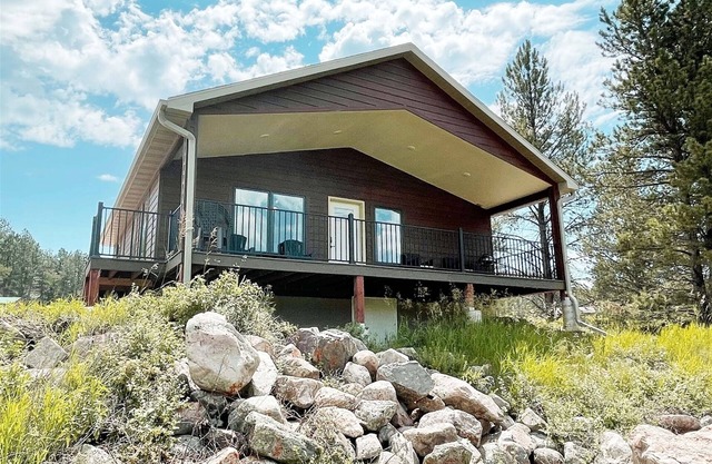 Cabin on the Rocks | 2 Bed, 1.5 Bath