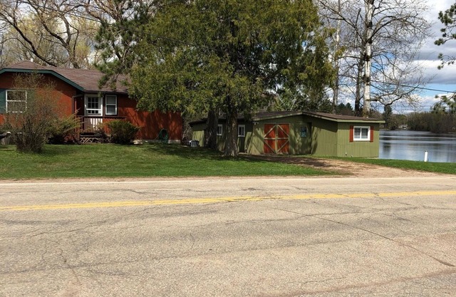 Cabin Sweet Cabin! Shawano County Wisconsin Lake Cottages