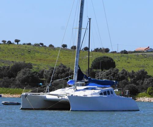 Cabines Catamaran Breakfast-Brunch Included, Optional Lunch & Dinner