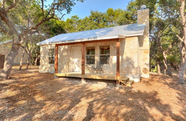Cabins at Flite Acres - Mountain Laurel