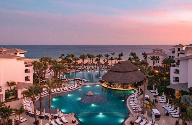 Cabo Azul Resort - Jr Suite - Promotional Rates!