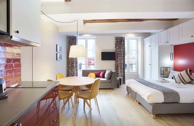 Cadet 103 - Studio Apartment, Sleeps 3