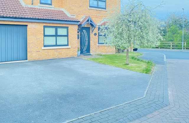 Calvary Hill - 4 Bed Holiday Home BBQ Large Garden