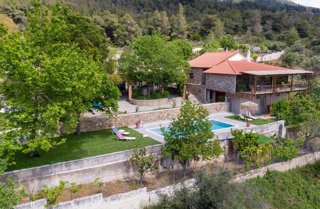 Calypso Villa With Jacuzzi Pool & Sea View