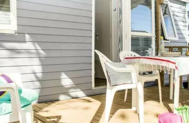 Camping La Boissière**** - Cozy 3-room mobile home for 4 adults and 2 children under 12
