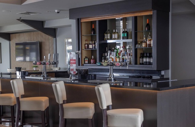 Cambridge Bar Hill Hotel, BW Signature Collection