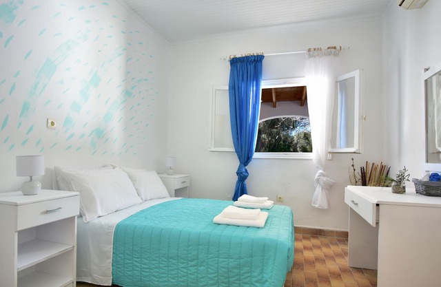 Camelia apartment 100m from the beach