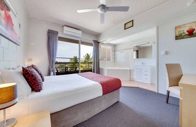 Camelot Motel